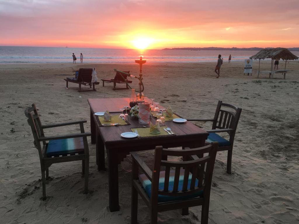 Aussie Swiss Weligama Hotel Eksteriør billede