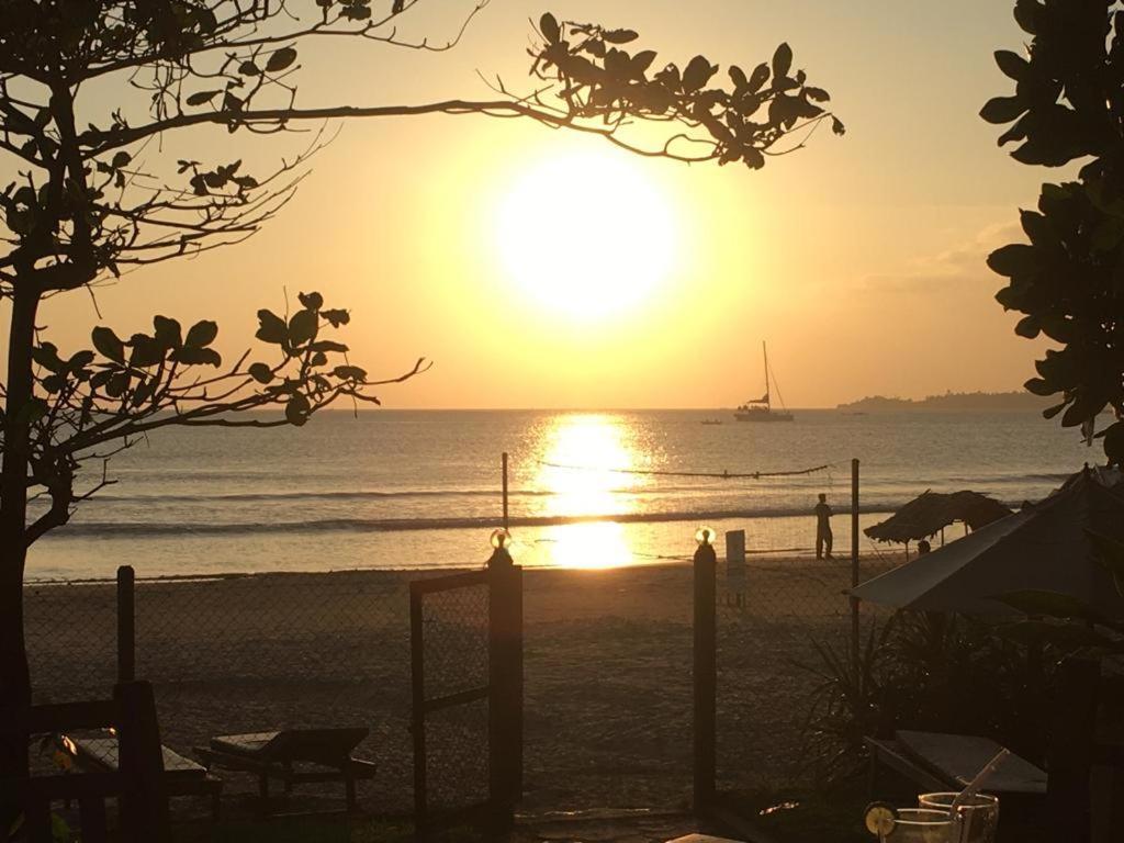 Aussie Swiss Weligama Hotel Eksteriør billede